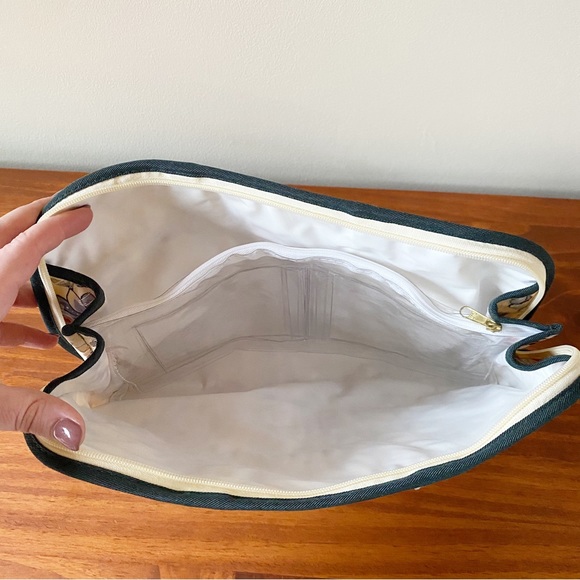 Vintage New Travel Makeup Toiletry Bag - Picture 3 of 3